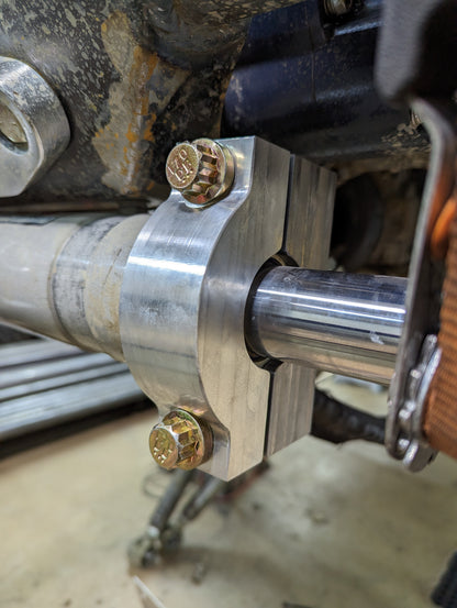 Low Profile Steering Cylinder Clamps (Steel Base)